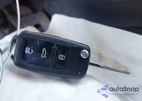 2013 Volkswagen Jetta 2.5L Se z USA, uszkodzony, nr VIN 3VWDP7AJ6DM281749